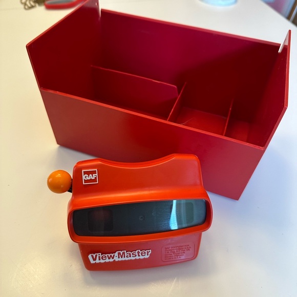 Vintage Red GAF View-Master and Storage Case - Picture 1 of 11